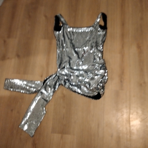 Silver sequin dress - Picture 2 of 5